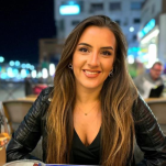 Mayra van de Laar