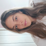 Laura De Breucker